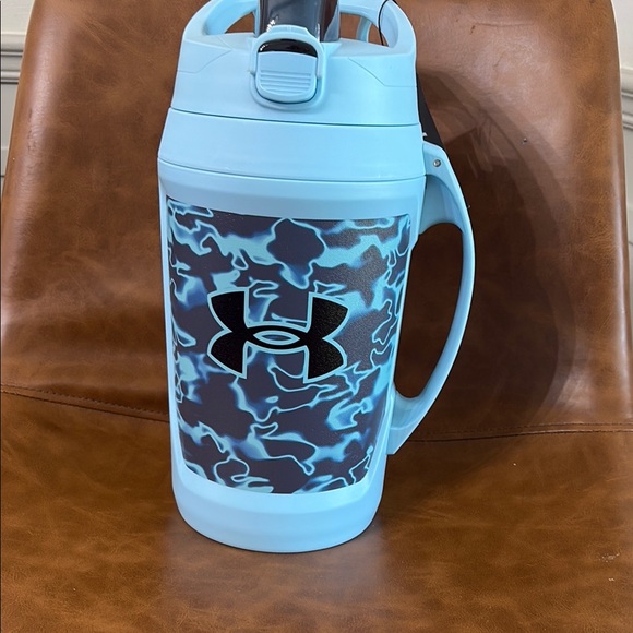 Under Armour Light Blue Camo Water Jug - 64oz - Picture 1 of 4
